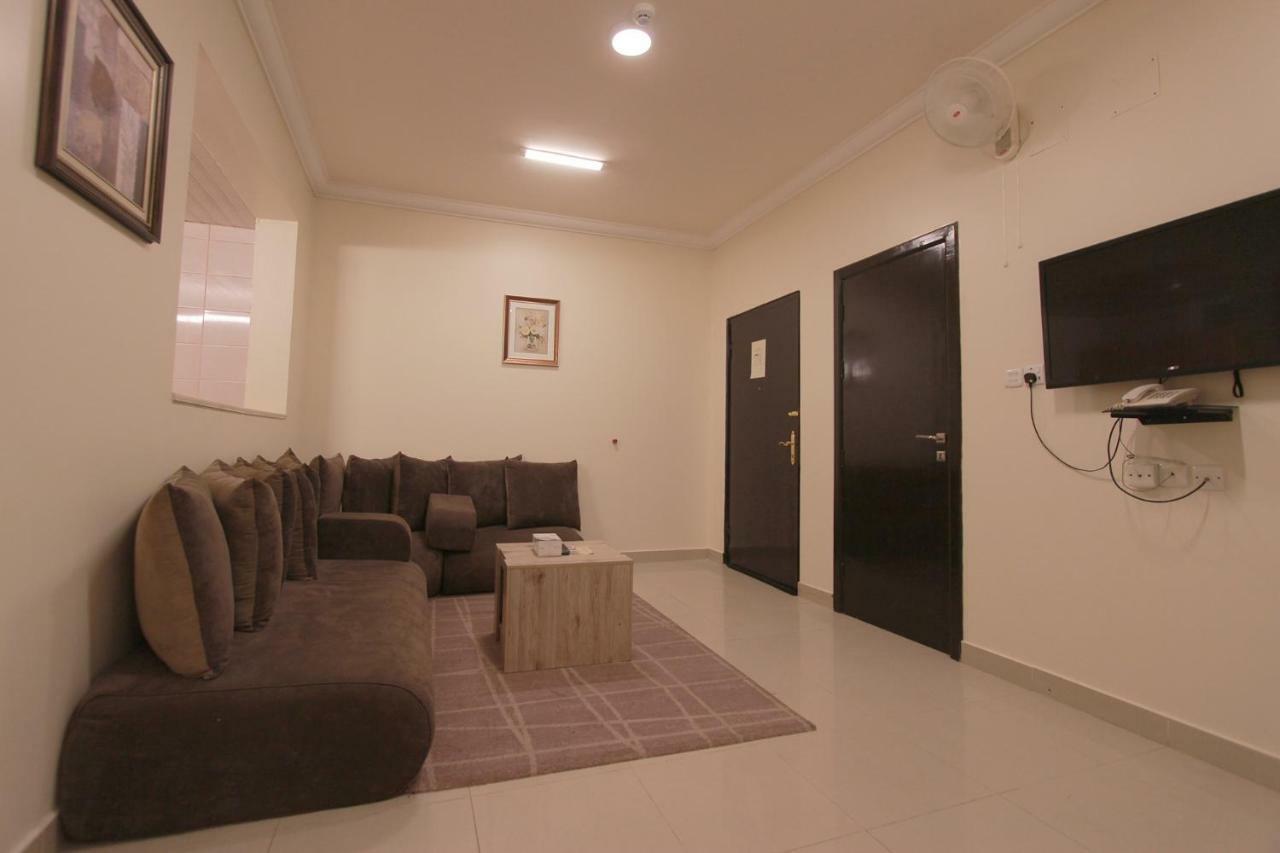 Al Qaswaa Furnished Apartements บูเรดาห์ ภายนอก รูปภาพ