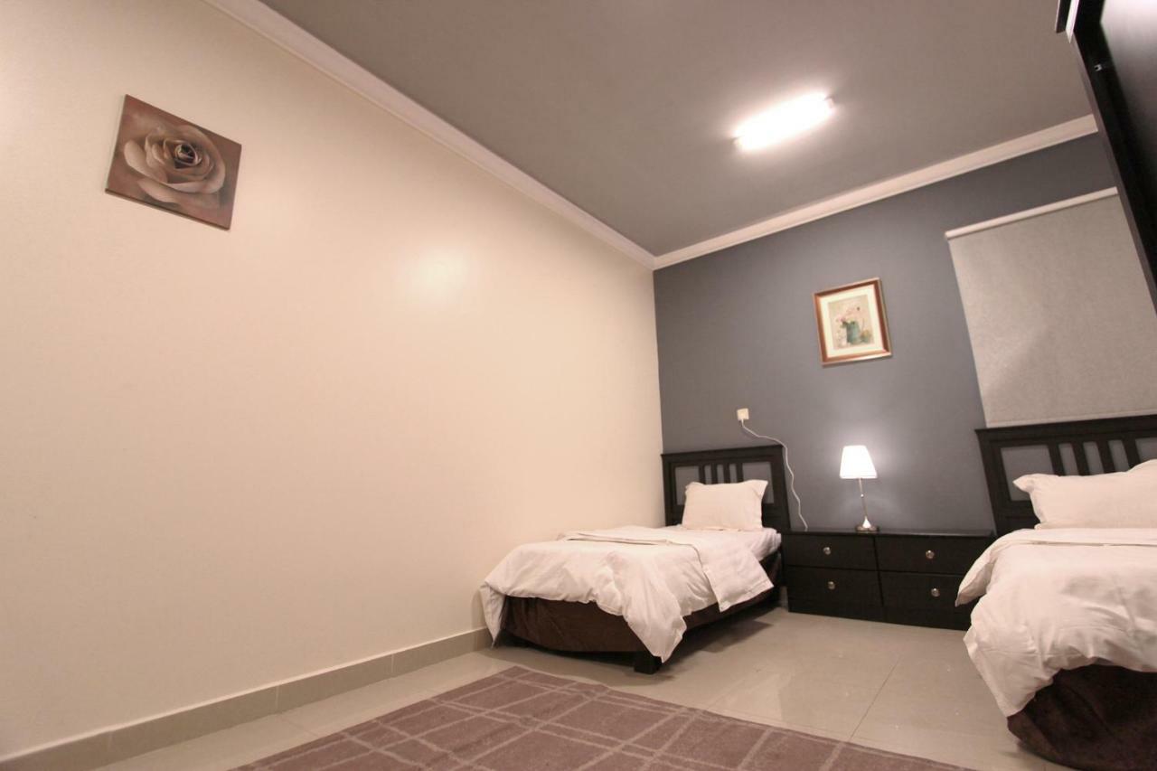 Al Qaswaa Furnished Apartements บูเรดาห์ ภายนอก รูปภาพ